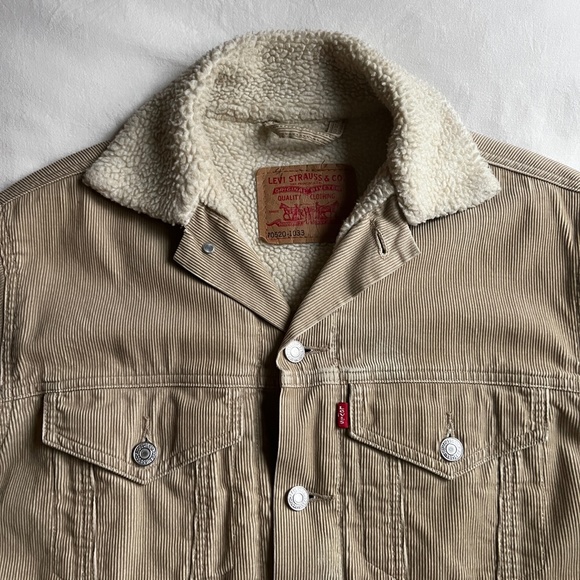 Levi's Corduroy Sherpa Trucker Jacket - Picture 5 of 8